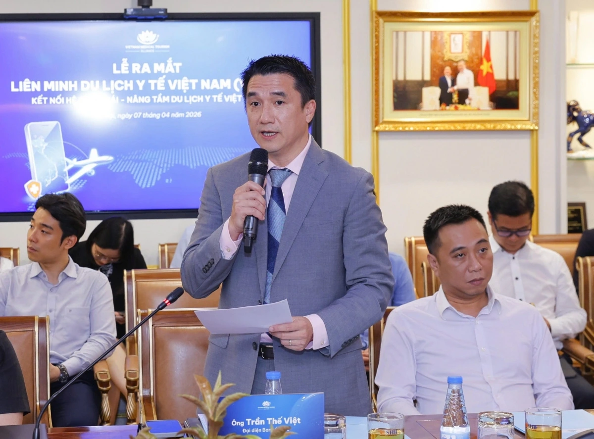 Ông Trần Thế Việt, đại diện Liên minh Du lịch Y tế Việt Nam trình bày&nbsp;về một số mục tiêu của Liên minh từ nay đến năm 2030.