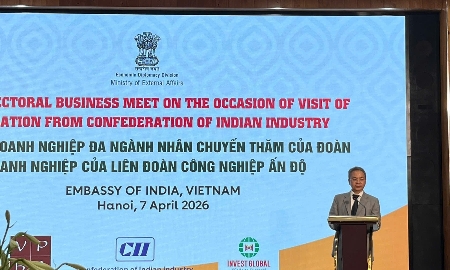 Ông S. Chinpau Ngaihte, Bí thư Thứ Nhất, Tham tán Kinh tế & Thương mại của Đại sứ quán Ấn Độ phát biểu tại sự kiện. Ảnh: Trọng Thoan
