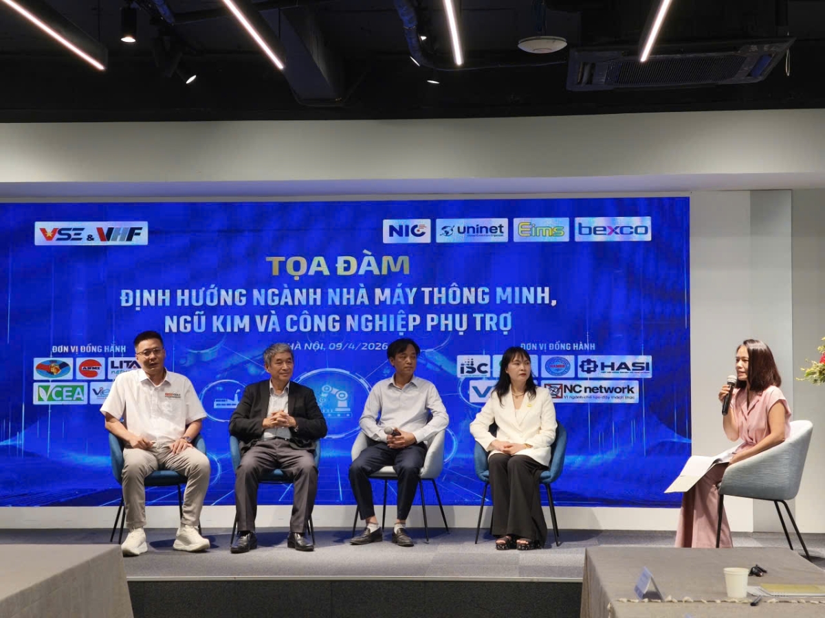 Đại diện các doanh nghiệp tham gia phiên tọa đàm.