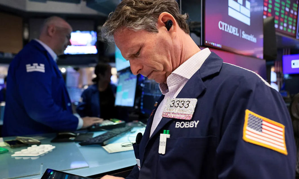 Chứng khoán Mỹ tiếp tục tăng điểm dù eo biển Hormuz vẫn đóng cửa