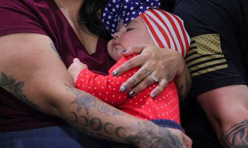 Tỷ suất sinh tại Mỹ xuống mức thấp kỷ lục