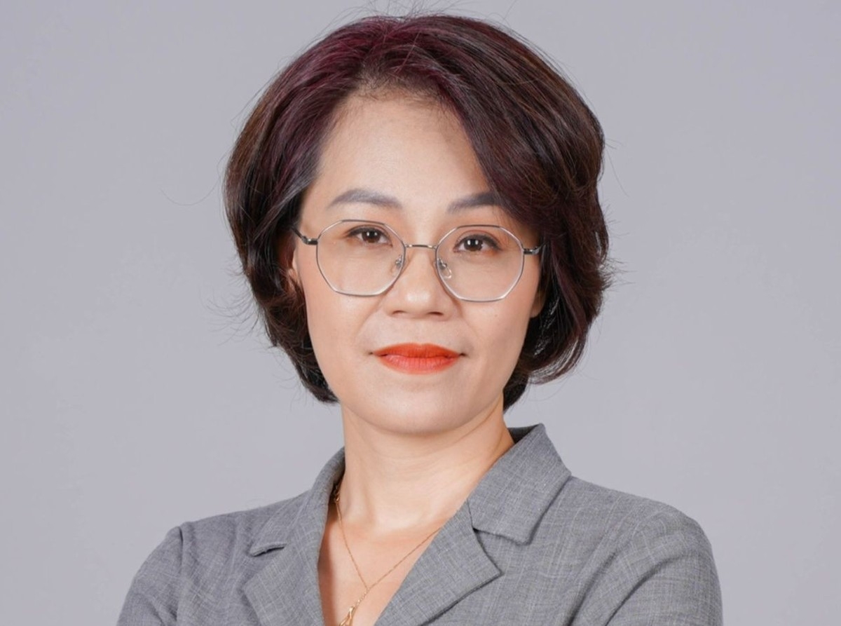 Bà Dương Kim Anh, Giám đốc Đầu tư Công ty TNHH Quản lý Quỹ Đầu tư Chứng khoán Vietcombank