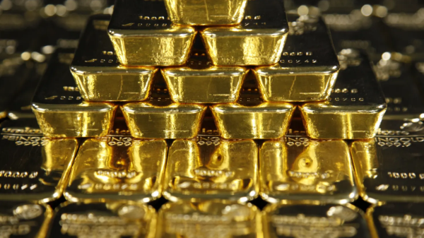 Giá vàng tuột mốc 4.700 USD/oz vì mối lo lạm phát, SPDR Gold Trust tiếp tục xả hàng