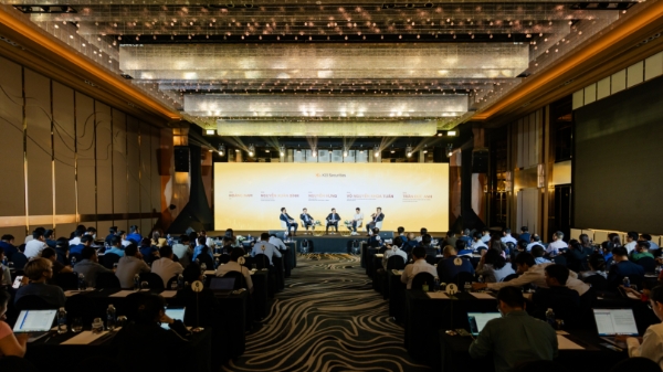 Nâng hạng thị trường: Cơ hội và thách thức song hành