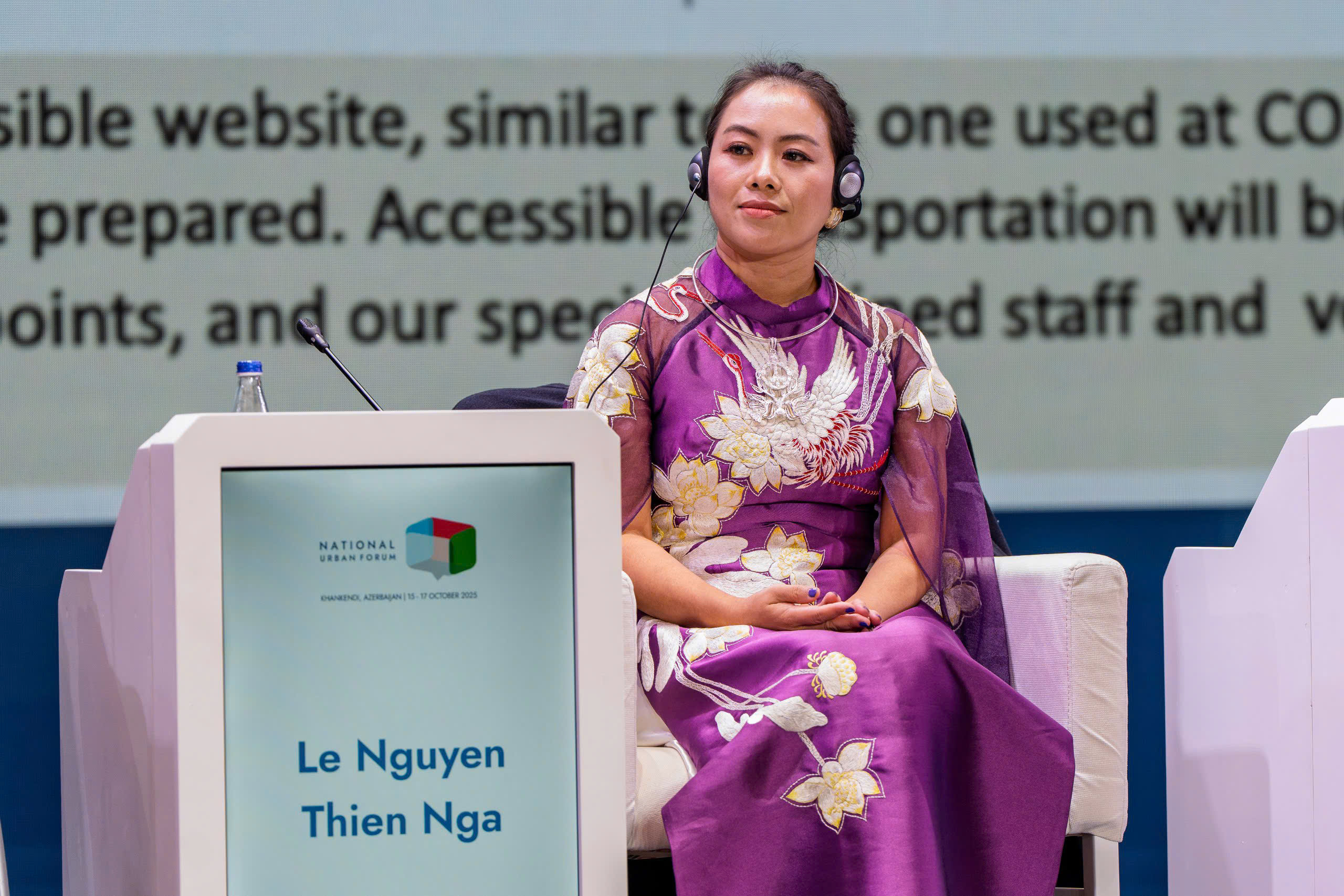 Bà Lê Nguyễn Thiên Nga tham dự Diễn đàn Đô thị quốc gia tại Azerbaijan vào tháng 10/2025.