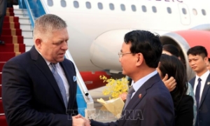 Thủ tướng Cộng hòa Slovakia Robert Fico bắt đầu thăm chính thức Việt Nam