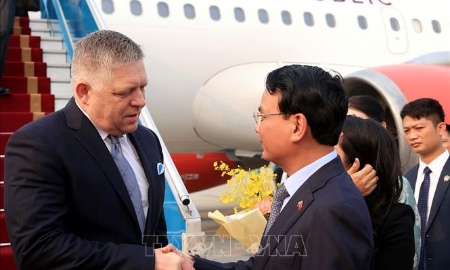 Thủ tướng Cộng hòa Slovakia Robert Fico bắt đầu thăm chính thức Việt Nam