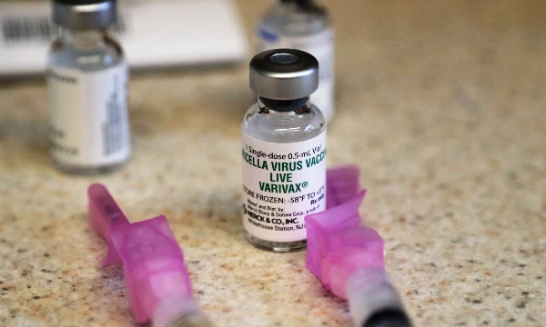 “Khoảng trống” vaccine giữa nguy cơ lây lan bệnh truyền nhiễm 