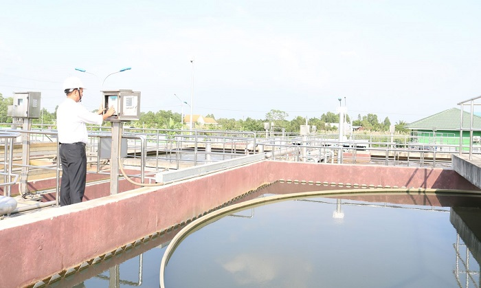 Rà soát, kiểm tra, giám sát các hệ thống quan trắc tự động nước thải, khí thải. Ảnh minh họa