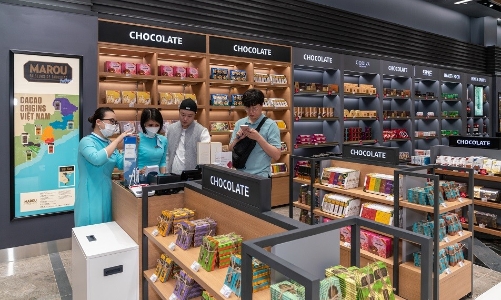 “Mở khoá” chính sách, phát triển mô hình outlet và cửa hàng miễn thuế 