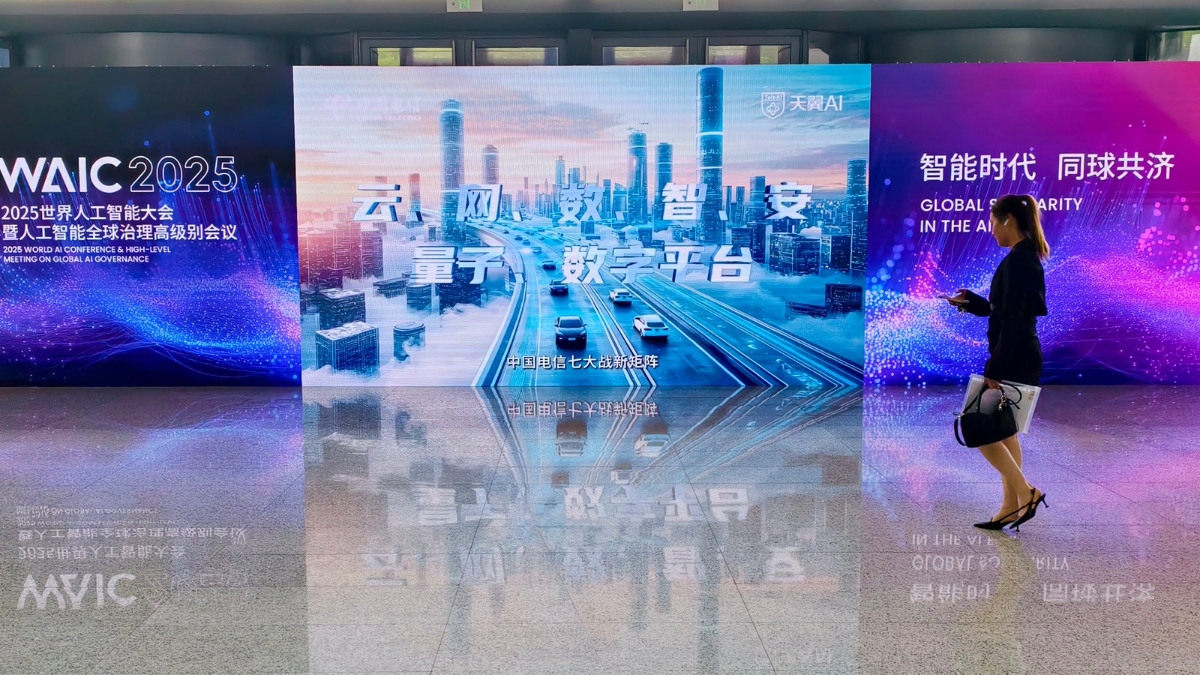 Trung Quốc đang cung cấp cơ hội lớn, đãi ngộ cao, môi trường thuận lợi