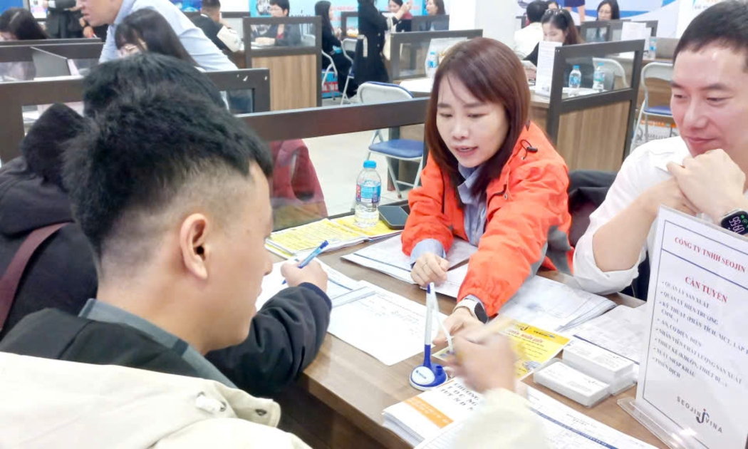 Doanh nghiệp tuyển dụng lao động. Ảnh: N.D.