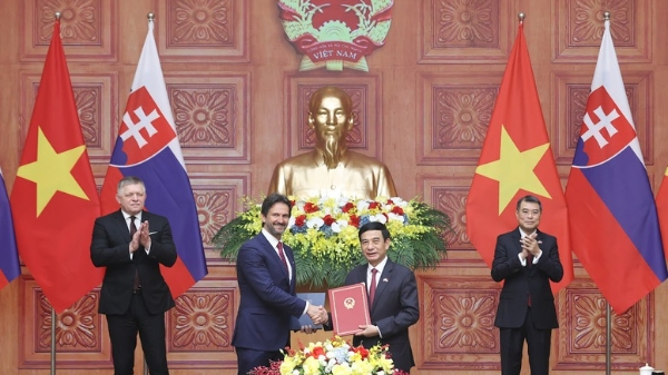 Việt Nam, Slovakia trao 6 văn kiện hợp tác quan trọng giữa hai nước