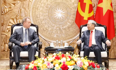 Tổng Bí thư, Chủ tịch nước Tô Lâm tiếp Giám đốc Cơ quan Vệ binh quốc gia Liên bang Nga