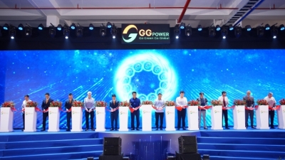 New energy storage battery factory launched in Hung Yen