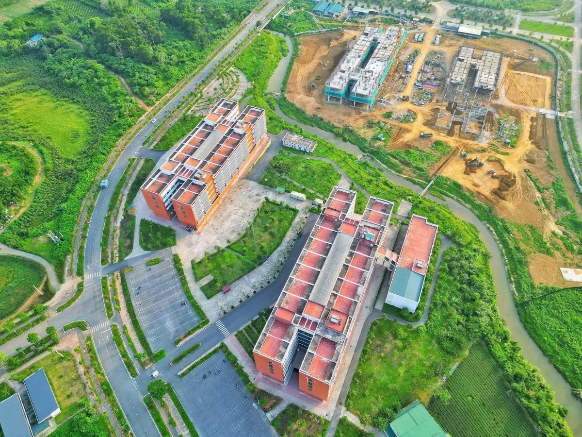 Đại học Quốc gia Hà Nội tại Hòa Lạc. 