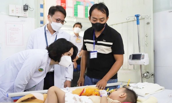 Bệnh tay chân miệng tăng nhanh, đã có 8 trường hợp tử vong