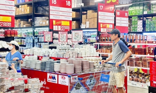 Doanh nghiệp bán lẻ ưu tiên tiêu thụ sản phẩm giá bình ổn