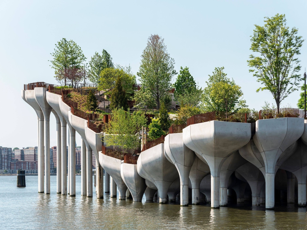 Công viên&nbsp;Little Island, một ốc đảo đô thị độc đáo nằm trên sông Hudson ở thành phố New York.