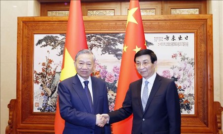 Tổng Bí thư, Chủ tịch nước Tô Lâm hội kiến Chủ tịch Chính hiệp toàn quốc Trung Quốc Vương Hộ Ninh