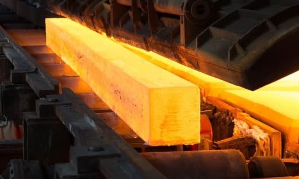 Sản lượng thép toàn cầu giảm 2,2% trong tháng 2: Trung Quốc dư cung, Việt Nam và Ấn Độ tăng tốc