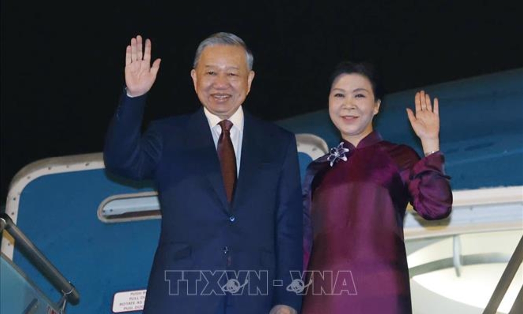 Tổng Bí thư, Chủ tịch nước Tô Lâm và Phu nhân rời Hà Nội, lên đường thăm cấp Nhà nước đến Trung Quốc. Ảnh: TTXVN