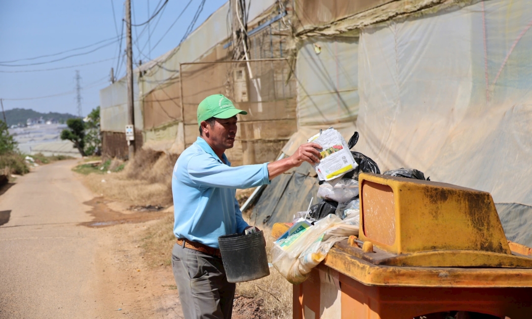 Gỡ “nút thắt” xử lý bao bì thuốc bảo vệ thực vật từ cơ chế EPR