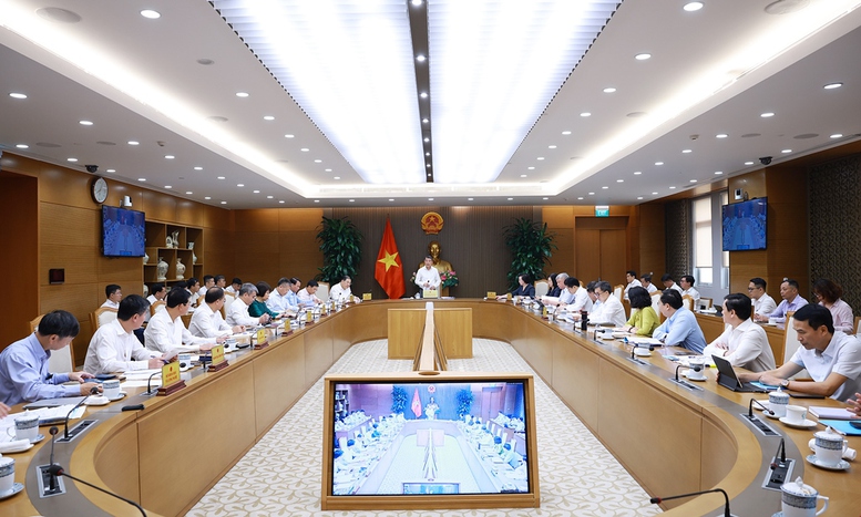 Thủ tướng Chính phủ Lê Minh Hưng chủ trì cuộc làm việc với Bộ Y tế về tình hình triển khai các nhiệm vụ được giao của Bộ Y tế - Ảnh: VGP.