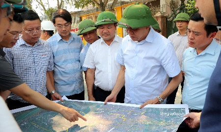 Chủ tịch UBND tỉnh Nghệ An Võ Trọng Hải kiểm tra quy hoạch đường Hải Thượng Lãn Ông