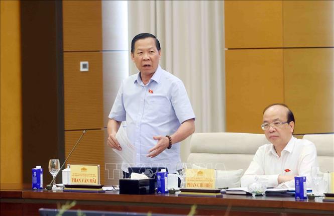 Chủ nhiệm Ủy ban Kinh tế và Tài chính Quốc hội Phan Văn Mãi phát biểu. Ảnh: TTXVN
