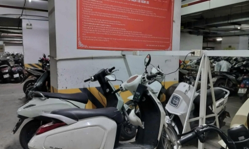 Thế khó của chung cư cũ với trạm sạc xe điện