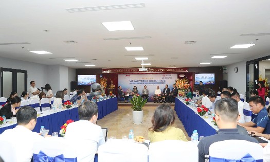 Đại diện các ngân hàng cho biết thời gian xử lý tài sản bảo đảm hiện kéo dài từ 3 đến 5 năm khiến nguồn lực bị chôn trong nợ xấu, gây lãng phí lớn.