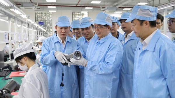 Hoàn thiện hệ thống tiêu chuẩn camera AI để phát triển thị trường