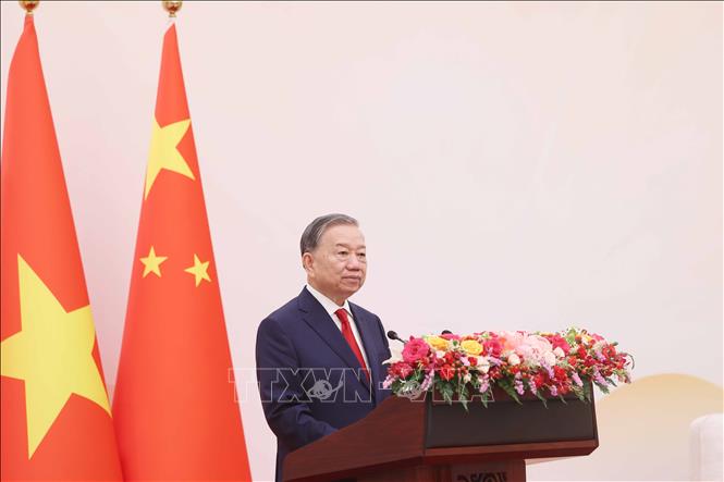 Tổng Bí thư, Chủ tịch nước Tô Lâm phát biểu tại buổi gặp gỡ thanh niên hai nước tham gia chương trình 'Hành trình Đỏ nghiên cứu, học tập'. Ảnh: TTXVN