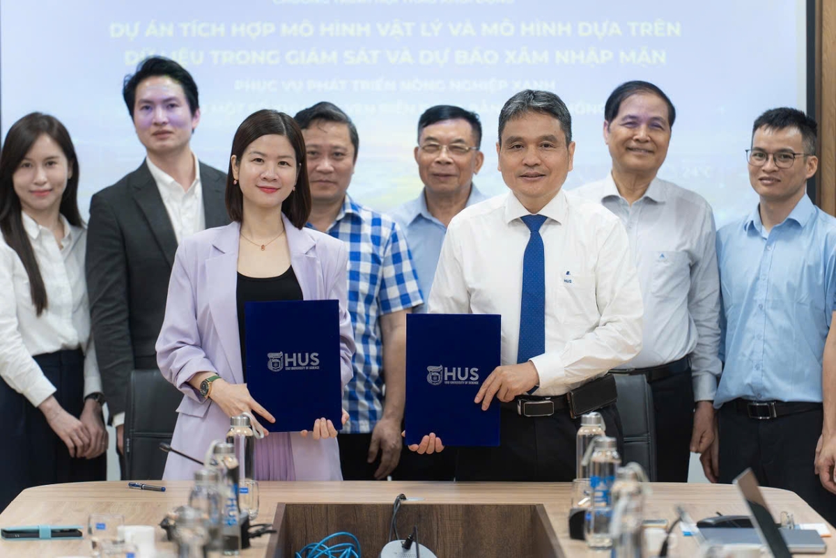 Trường Đại học Khoa học Tự nhiên - Đại học Quốc gia Hà Nội và Quỹ VinFuture hợp tác triển khai Dự án “Tích hợp mô hình vật lý và mô hình dựa trên dữ liệu trong giám sát và dự báo xâm nhập mặn phục vụ phát triển nông nghiệp xanh tại một số khu vực ven biển Đồng bằng sông Hồng”