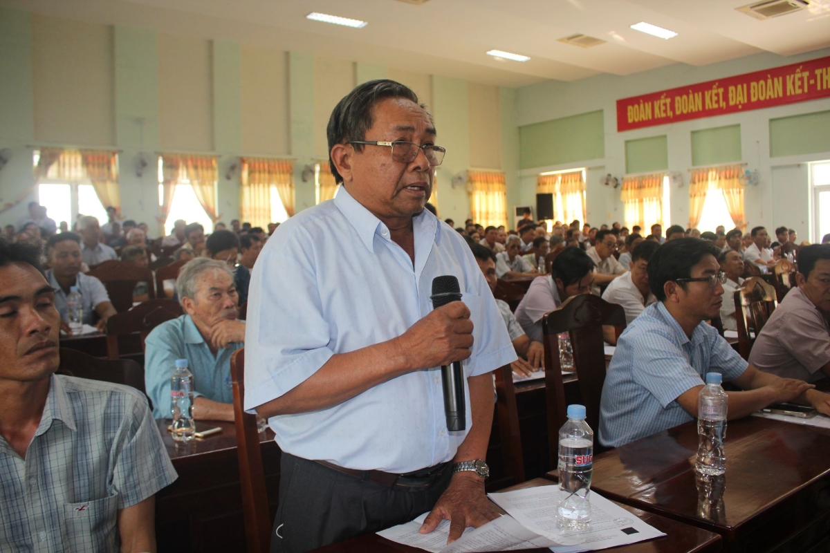 Nông dân Hồ Văn Phúc: 