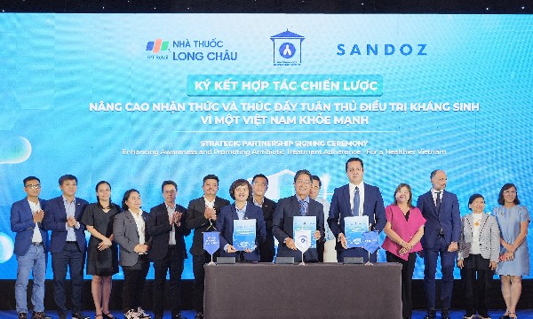 TP. HCM : Thúc đẩy tuân thủ điều trị kháng sinh, chăm sóc sức khỏe người dân 