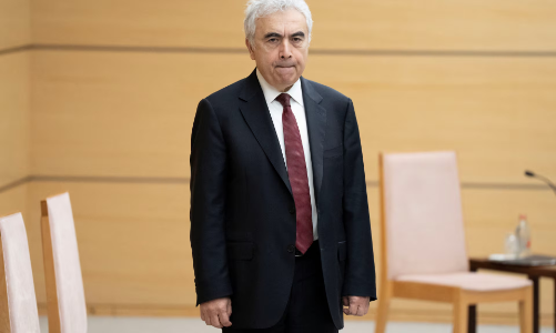 IEA: Nhu cầu tiêu thụ dầu của thế giới sẽ giảm mạnh vì giá cao