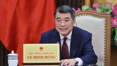 Prime Minister Le Minh Hung holds phone conversation with Singaporean counterpart