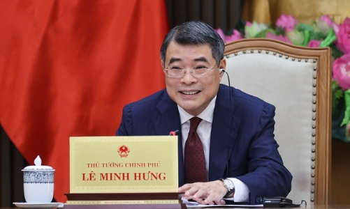 Prime Minister Le Minh Hung holds phone conversation with Singaporean counterpart