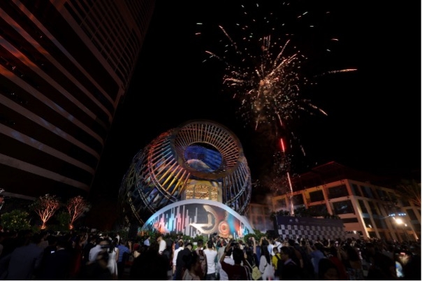 Nhà hát Đó - công trình điểm nhấn tại Vega City góp phần mang đến kỳ nghỉ đa sắc thái cho du khách.