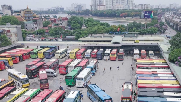 Bến xe Nước Ngầm, Hà Nội. Ảnh minh hoạ