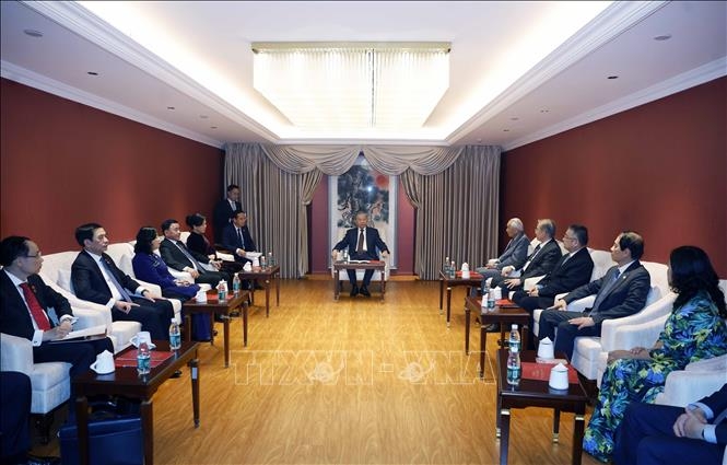 Tổng Bí thư,&nbsp;Chủ tịch nước Tô Lâm và Phu nhân gặp mặt thân nhân các tướng lĩnh, chuyên gia, nhân sĩ hữu nghị Việt Nam – Trung Quốc. Ảnh: TTXVN