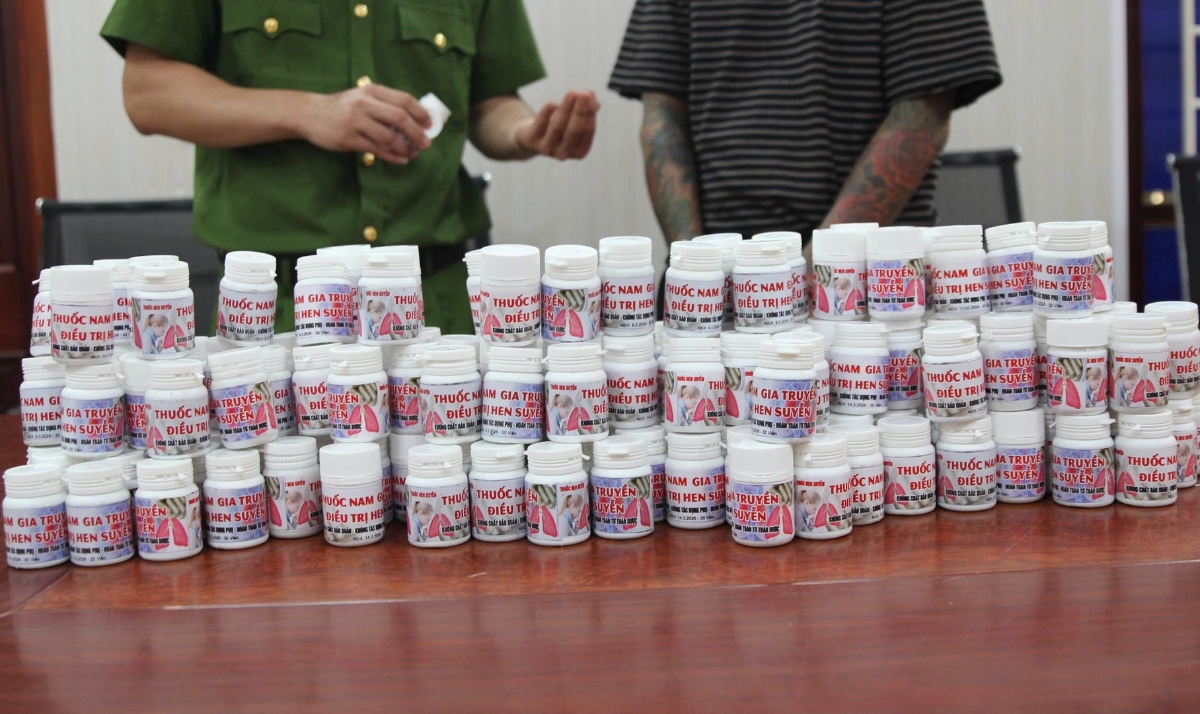 Tang vật bị thu giữ trong vụ án Nguyễn Duy Sơn. Ảnh: Cổng thông tin điện tử Bộ Công an.