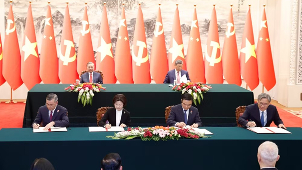 Lễ ký kết 2 văn bản quan trọng giữa Bộ Công Thương Việt Nam và Bộ Thương mại Trung Quốc. 