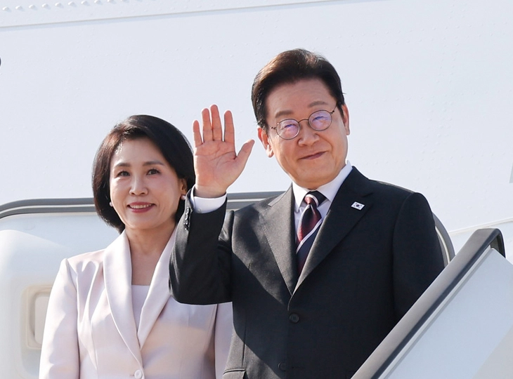 Tổng thống Hàn Quốc Lee Jae Myung và Phu nhân - Ảnh: AFP