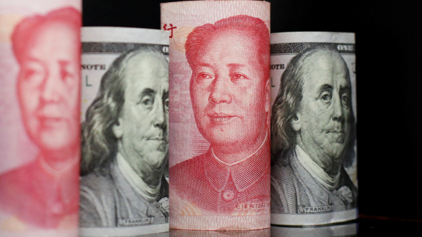 Giới phân tích tranh luận về vai trò của USD và nhân dân tệ trong giao dịch dầu lửa