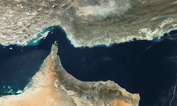 Iran tuyên bố mở cửa hoàn toàn eo biển Hormuz trong thời gian ngừng bắn giữa Israel và Lebanon