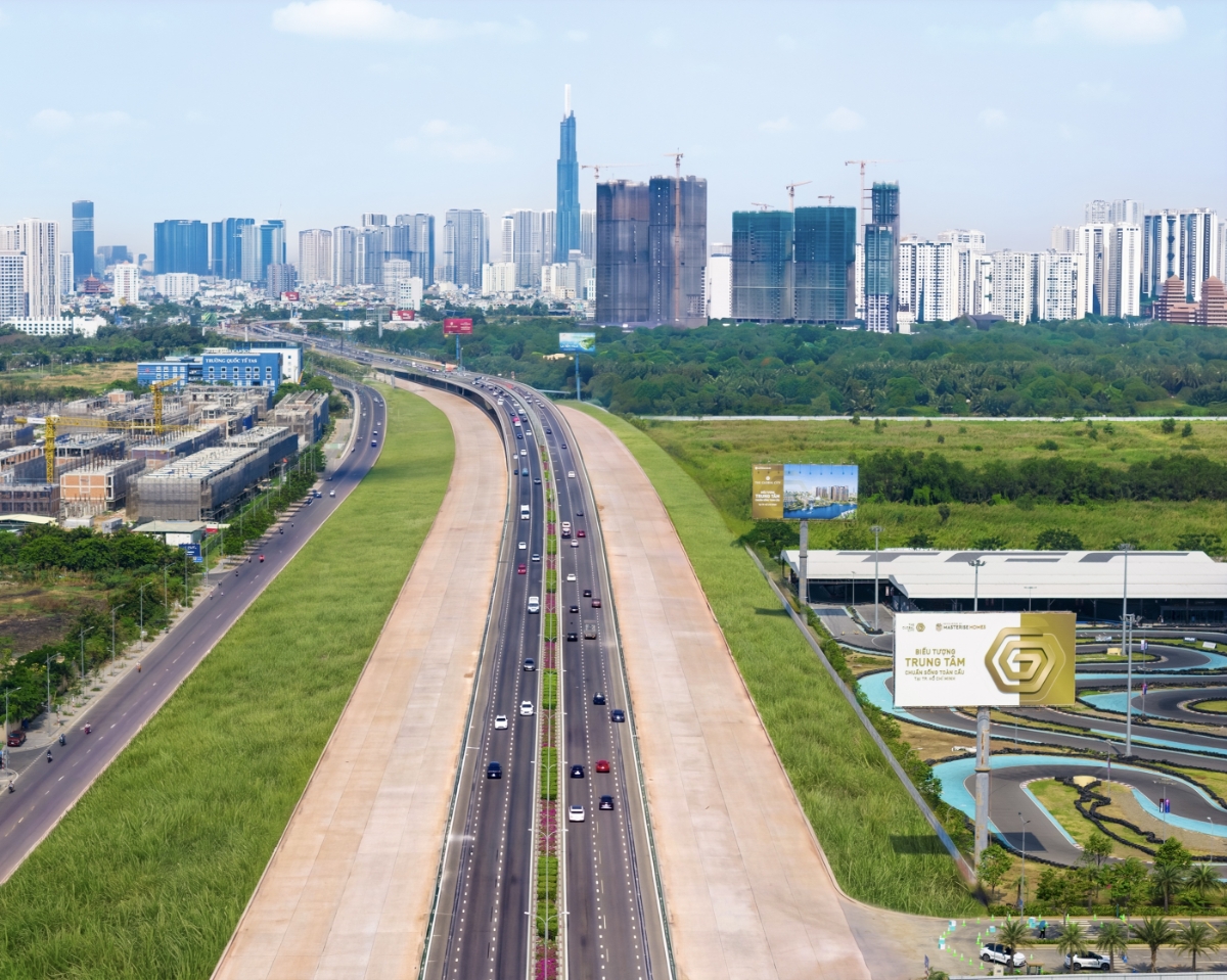 Khu Đông - nút kết nối chiến lược giữa Lõi trung tâm hiện hữu (Quận 1 cũ - Thủ Thiêm), trục công nghiệp phía Bắc - Đông Bắc (Bình Dương), hệ thống cảng và logistics phía Đông Nam (Đồng Nai - Bà Rịa Vũng Tàu).