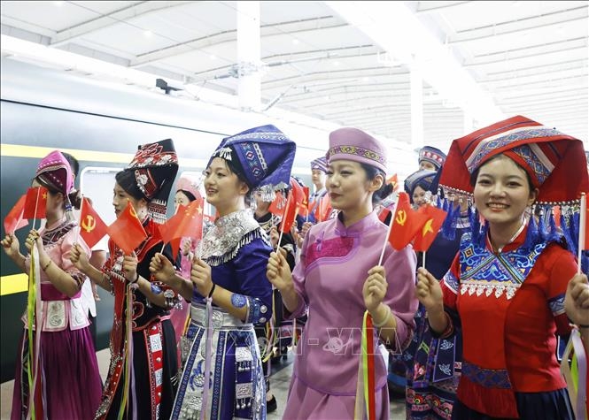 Lễ tiễn Tổng Bí thư, Chủ tịch nước Tô Lâm cùng Phu nhân tại ga Nam Ninh Đông, Thành phố Nam Ninh. Ảnh: TTXVN